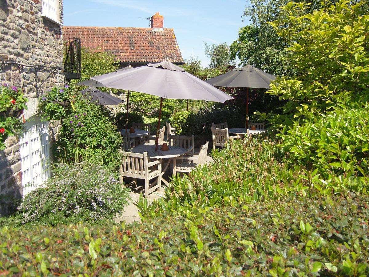 The Carpenters Arms Hotel Pensford Exterior photo